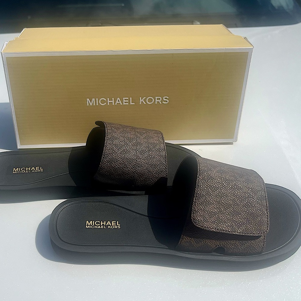 Michael Kors Slides